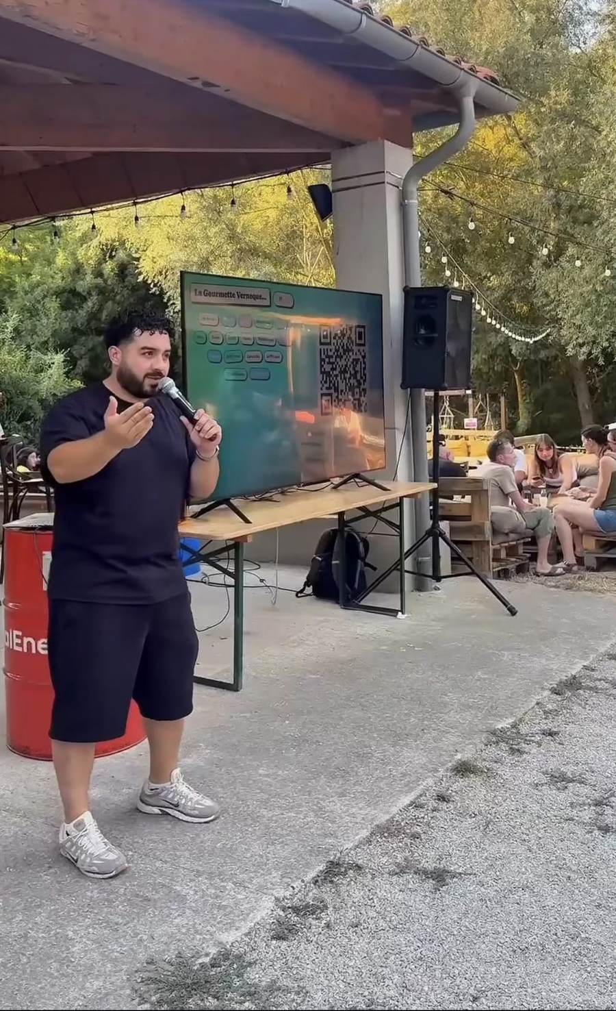 Quiz animé en guinguette lors d'un événement en extérieur